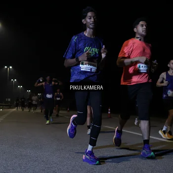 Runner Photo 7518598