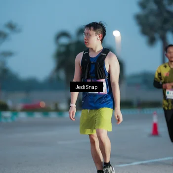 Runner Photo 7518602