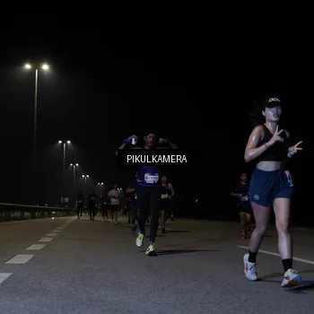 Runner Photo 7518610