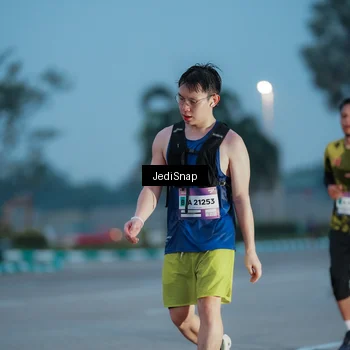 Runner Photo 7518615