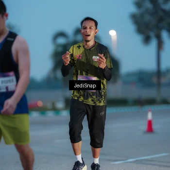 Runner Photo 7518618