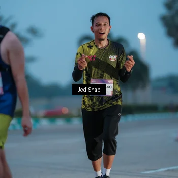 Runner Photo 7518620