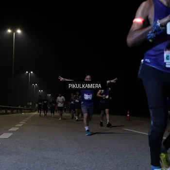 Runner Photo 7518628