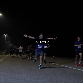 Runner Photo 7518635