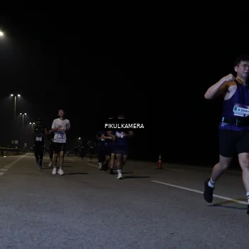 Runner Photo 7518651