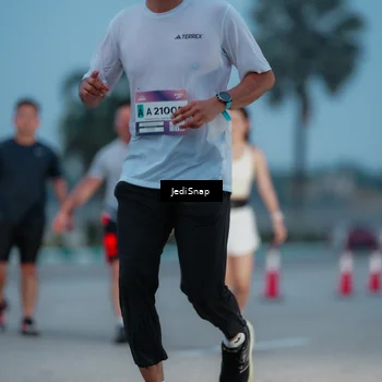 Runner Photo 7518658