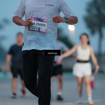 Runner Photo 7518661