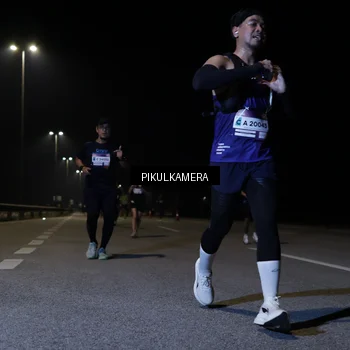 Runner Photo 7518698