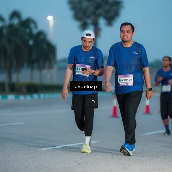 Runner Photo 7518699