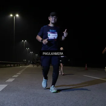 Runner Photo 7518706