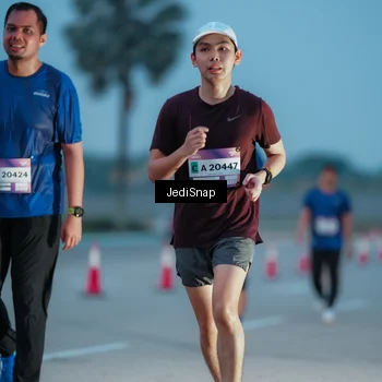 Runner Photo 7518714