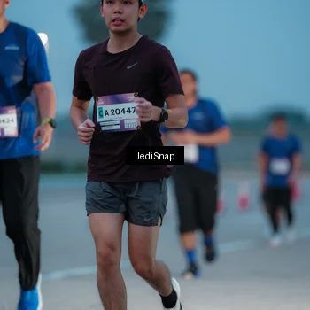 Runner Photo 7518715