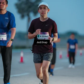 Runner Photo 7518719