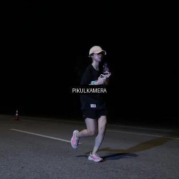 Runner Photo 7518723