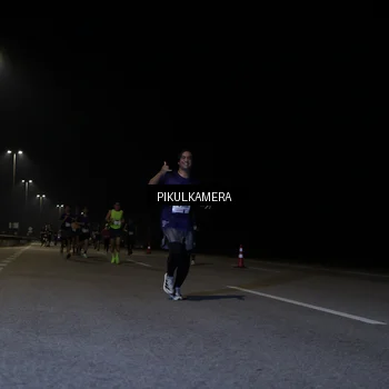 Runner Photo 7518731