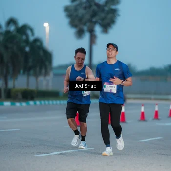 Runner Photo 7518734