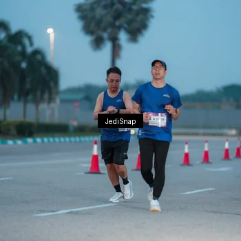 Runner Photo 7518735