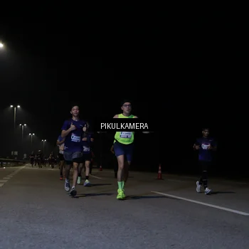 Runner Photo 7518752