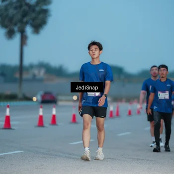 Runner Photo 7518755