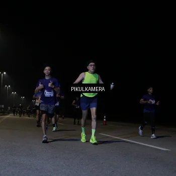 Runner Photo 7518759