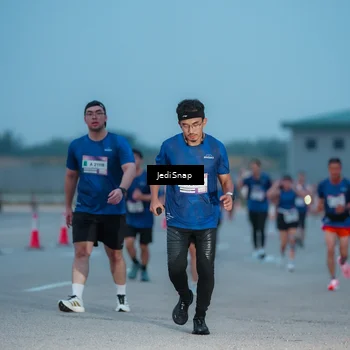 Runner Photo 7518769