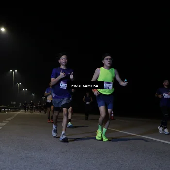 Runner Photo 7518771