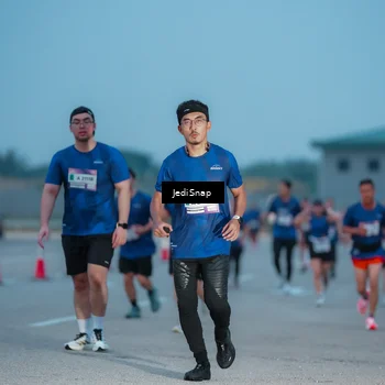Runner Photo 7518773