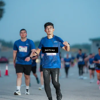 Runner Photo 7518799
