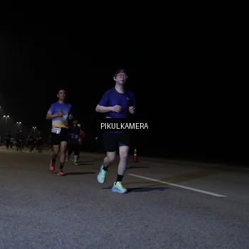 Runner Photo 7518801