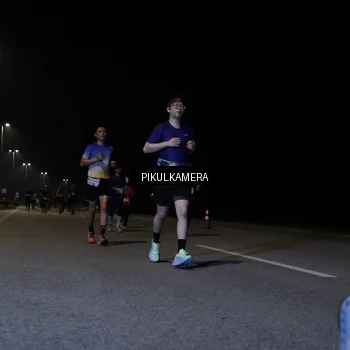 Runner Photo 7518802