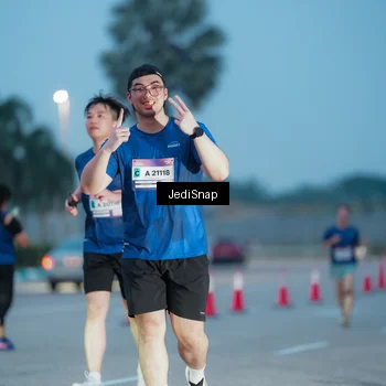 Runner Photo 7518807