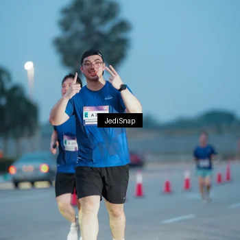 Runner Photo 7518808