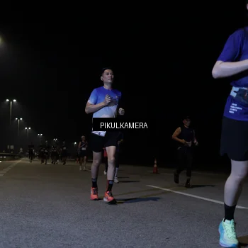 Runner Photo 7518814