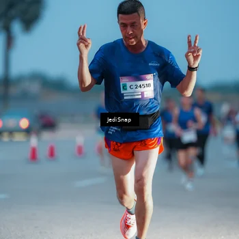 Runner Photo 7518820