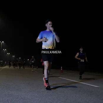 Runner Photo 7518821