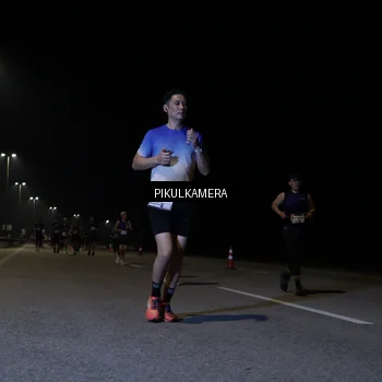 Runner Photo 7518825