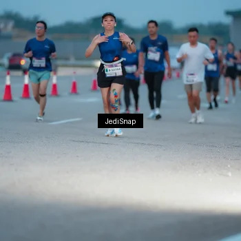 Runner Photo 7518827