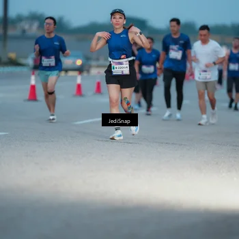 Runner Photo 7518828
