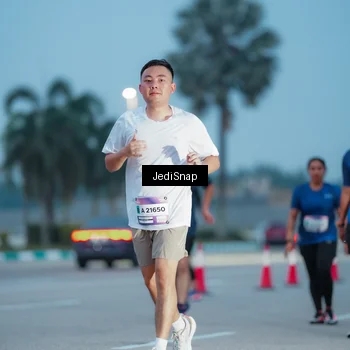 Runner Photo 7518856