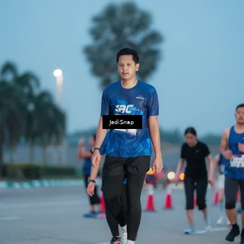Runner Photo 7518872
