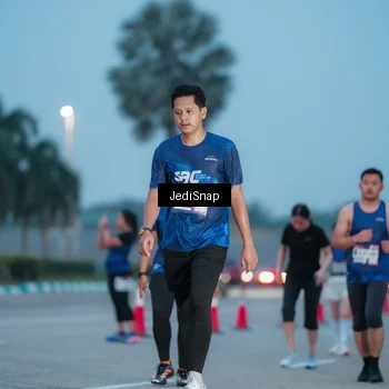 Runner Photo 7518873