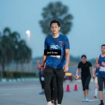 Runner Photo 7518874
