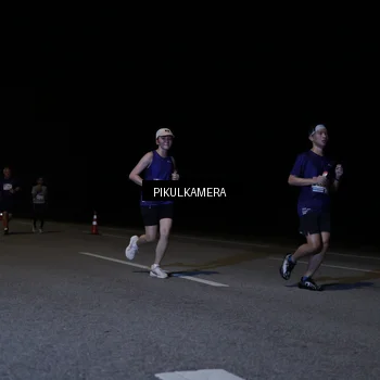 Runner Photo 7518875