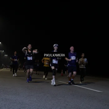 Runner Photo 7518876