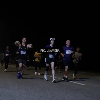 Runner Photo 7518878