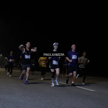 Runner Photo 7518879
