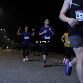 Runner Photo 7518902