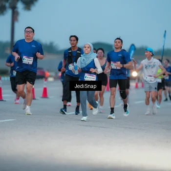 Runner Photo 7518905
