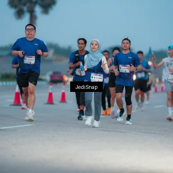 Runner Photo 7518911