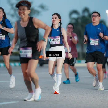 Runner Photo 7518915